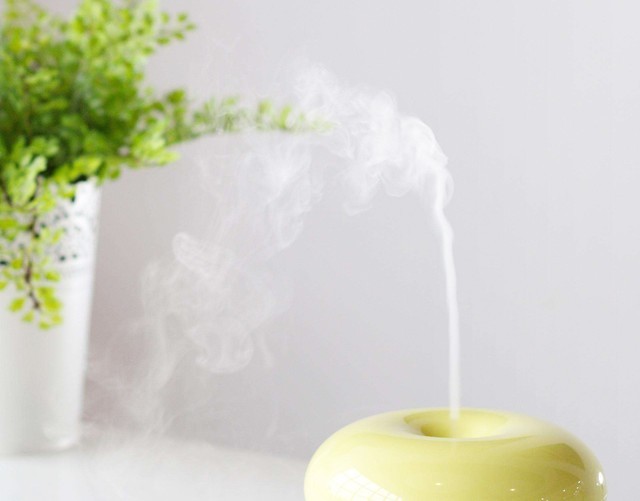 空調(diào)制熱較為干燥 用加濕器增加室內(nèi)的濕度