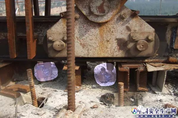 掛籃懸臂澆筑施工現(xiàn)場常見的安全隱患_7