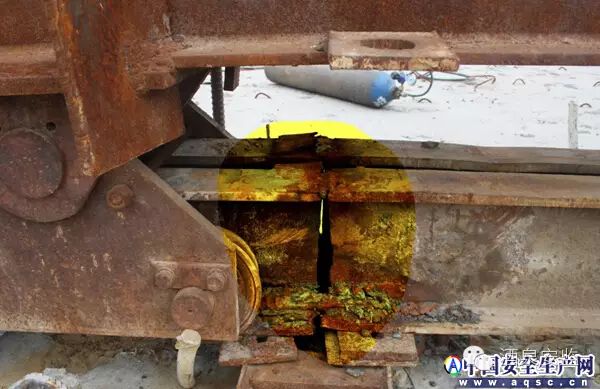 掛籃懸臂澆筑施工現(xiàn)場常見的安全隱患_10