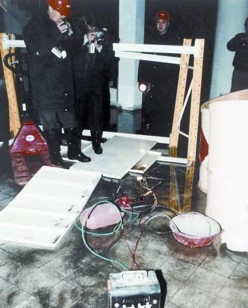 無(wú)證違章操作，釀成特大火災(zāi)事故