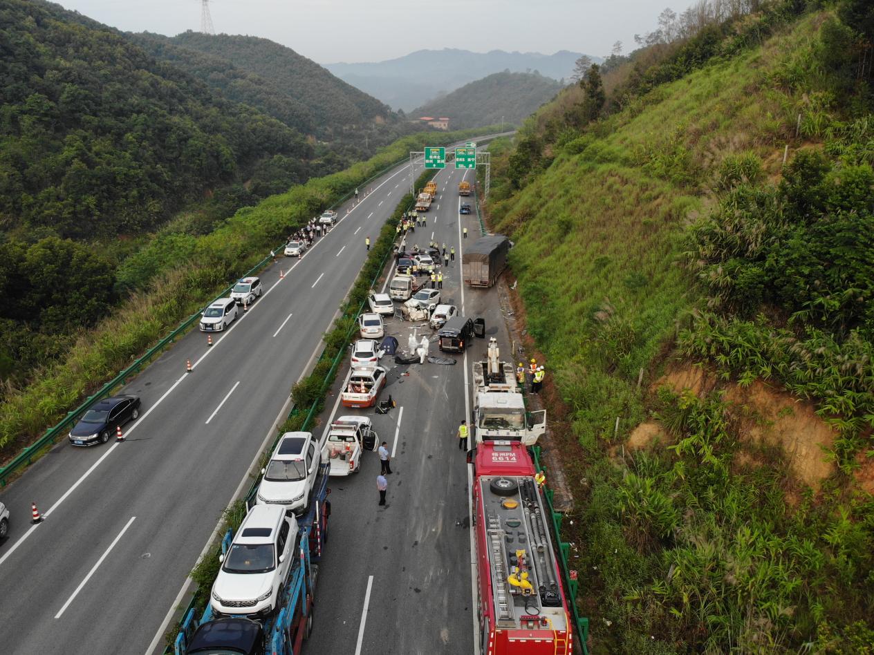 肇梧高速公路S4011路段“9·28”較大道路交通事故調(diào)查報(bào)告
