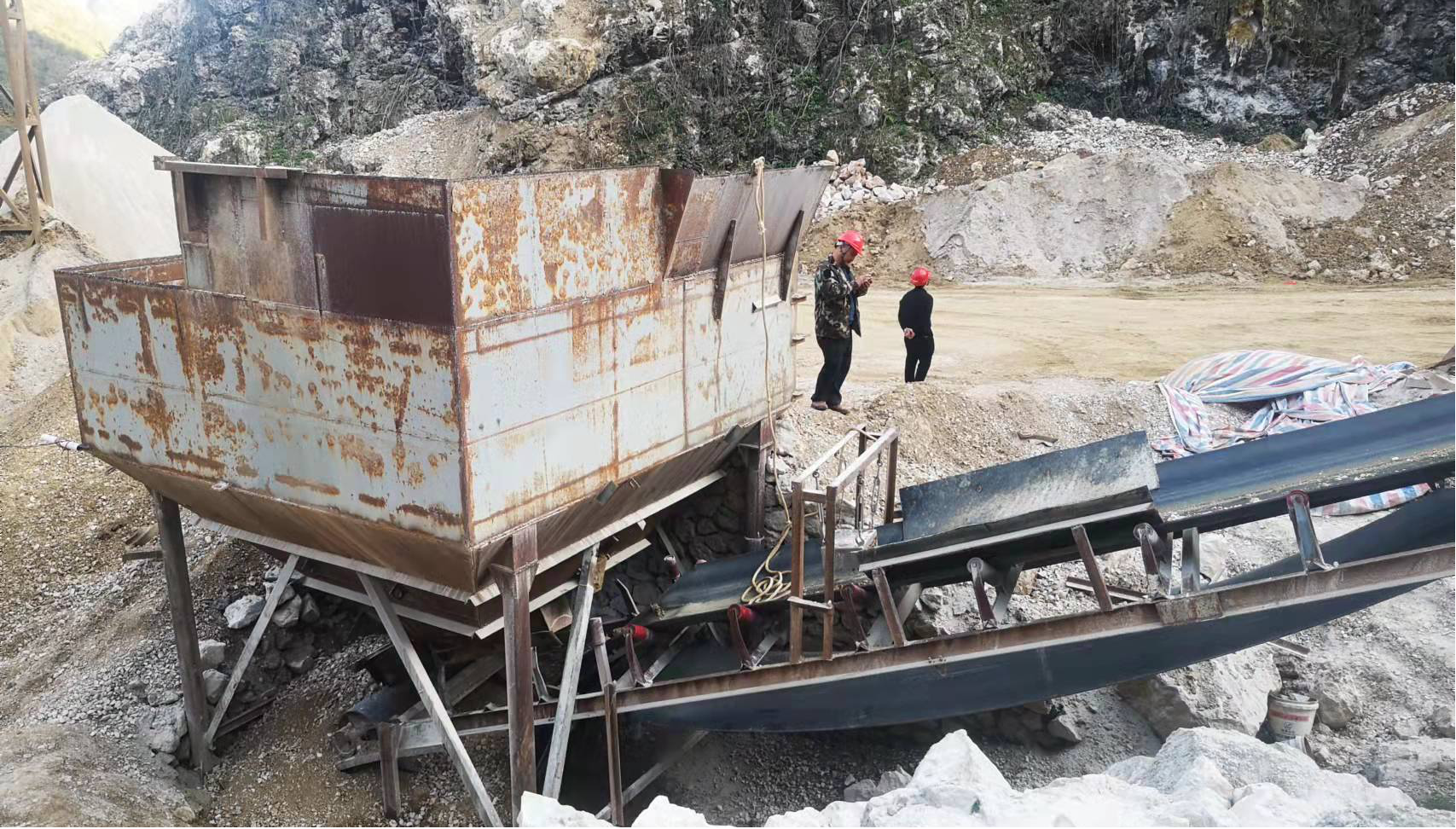 廣西河池市同泰建筑石料有限公司“3?3”生產(chǎn)安全事故調(diào)查報(bào)告