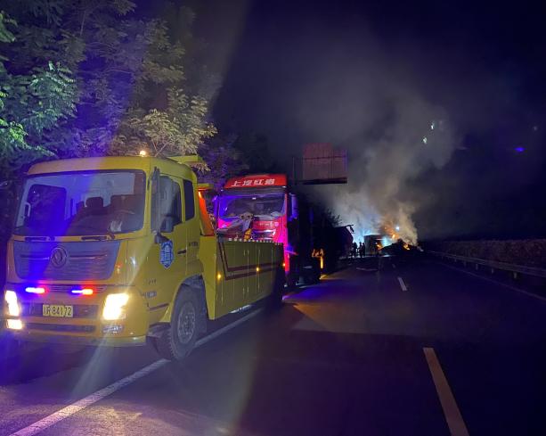 S2成巴高速公路（南部縣境內(nèi)）“4·28”較大道路交通事故調(diào)查報告