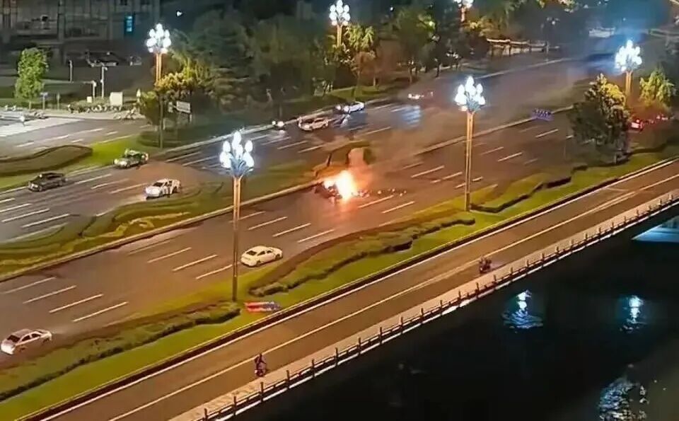 酒駕高速撞車(chē) 小米汽車(chē)成都事故鑒定結(jié)果披露